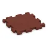 Gehwegplatte von WARCO im Farbdesign Ziegelrot mit den Abmessungen 500 x 500 x 40 mm. Produktfoto von Artikel 2979 in der Aufsicht von schräg vorne.