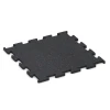 Fitness Performance Elite Trainingsboden von WARCO im Farbdesign Leicht Rot Gesprenkelt mit den Abmessungen 50 x 50 x 1,5 cm | 0,25 m². Produktfoto von Artikel 3769 in der Aufsicht von schräg vorne.