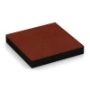 Piastrelle antitrauma von WARCO im Farbdesign Rosso mattone mit den Abmessungen 50 x 50 x 8 cm. Produktfoto von Artikel 6205 in der Aufsicht von schräg vorne.