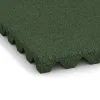 Detailaufnahme der Randausprägung von WARCO-Produkt 0624, Piastra antitrauma, Format 500 x 500 x 40 mm, Farbe Verde erba.
