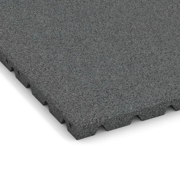 Detailaufnahme der Randausprägung von WARCO-Produkt 0577, Fallschutzplatte, Format 500 x 500 x 30 mm, Farbe Schiefergrau.