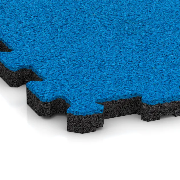 Detailaufnahme der Randausprägung von WARCO-Produkt 4259, Fitnessmatte Premium 2 cm, Format 306 x 306 x 20 mm, Farbe Himmelblau.