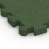 Detailaufnahme der Randausprägung von WARCO-Produkt 6629, Gartenplatte, Format 50 x 50 x 4 cm | 0,25 m², Farbe Grasgrün.