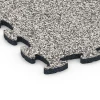 Detailaufnahme der Randausprägung von WARCO-Produkt 6788, Balkon Bodenbelag, Format 44,6 x 44,6 x 1,8 cm, Farbe Grauer Granit.