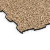 Detailaufnahme der Randausprägung von WARCO-Produkt 6808, Hundesportboden, Format 97,1 x 97,1 × 1,8 cm, Farbe Terra Cotta.