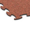 Detailaufnahme der Randausprägung von WARCO-Produkt 6908, Pavimento agility indoor cani, Format 98 x 98 × 1,8 cm, Farbe Etna.