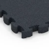 Detailaufnahme der Randausprägung von WARCO-Produkt 6965, Fitness Premium pavimento tecnico, Format 28,9 x 28,9 x 2,8 cm, Farbe Antracite.