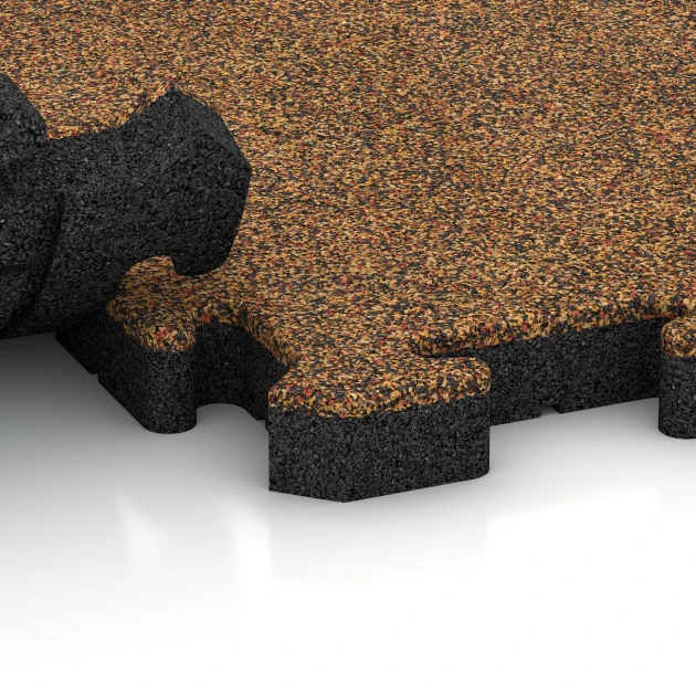 Großaufnahme vom Verbindungssystem von WARCO-Boden 2852 - Piastra antitrauma ad incastro puzzle im Farbdesign Terracotta. Abmessungen 500 x 500 x 40 mm.