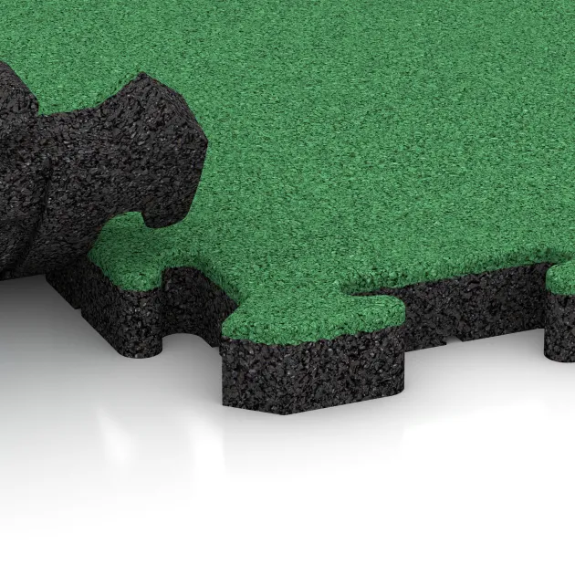 Großaufnahme vom Verbindungssystem von WARCO-Boden 5187 - Piastra antitrauma ad incastro puzzle im Farbdesign Verde Maggio. Abmessungen 500 x 500 x 40 mm.