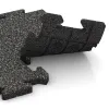 Großaufnahme vom Verbindungssystem von WARCO-Boden 4892 - Piastra perimetrale HD im Farbdesign Granito scuro. Abmessungen 500 x 235 x 30 mm.