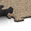 Großaufnahme vom Verbindungssystem von WARCO-Boden 0062 - Spielmatte im Farbdesign Travertin. Abmessungen 500 x 500 x 18 mm.