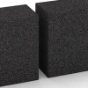 Großaufnahme vom Verbindungssystem von WARCO-Boden 7028 - Gradino in gomma granulare im Farbdesign Antracite. Abmessungen 100 x 30 x 15 cm.