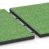 Großaufnahme vom Verbindungssystem von WARCO-Boden 6129 - Piastrella antitrauma 95 cm im Farbdesign Verde tiglio. Abmessungen 50 x 50 x 3 cm | 0,25 m².