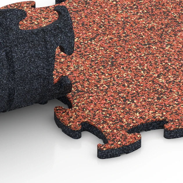 Großaufnahme vom Verbindungssystem von WARCO-Boden 6755 - Pavimentazione antitrauma im Farbdesign Etna. Abmessungen 44,6 x 44,6 x 1,8 cm.