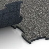 Großaufnahme vom Verbindungssystem von WARCO-Boden 6805 - Pavimento agility cani im Farbdesign Granito grigio scuro. Abmessungen 97,1 x 97,1 × 1,8 cm.