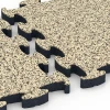 Großaufnahme vom Verbindungssystem von WARCO-Boden 6883 - Fitness Max Floor System im Farbdesign Travertino. Abmessungen 44,6 x 44,6 × 2,8 cm.