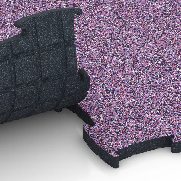 Großaufnahme vom Verbindungssystem von WARCO-Boden 6891 - Fitness Max Floor System im Farbdesign Lavanda. Abmessungen 97,1 x 97,1 x 2,8 cm.