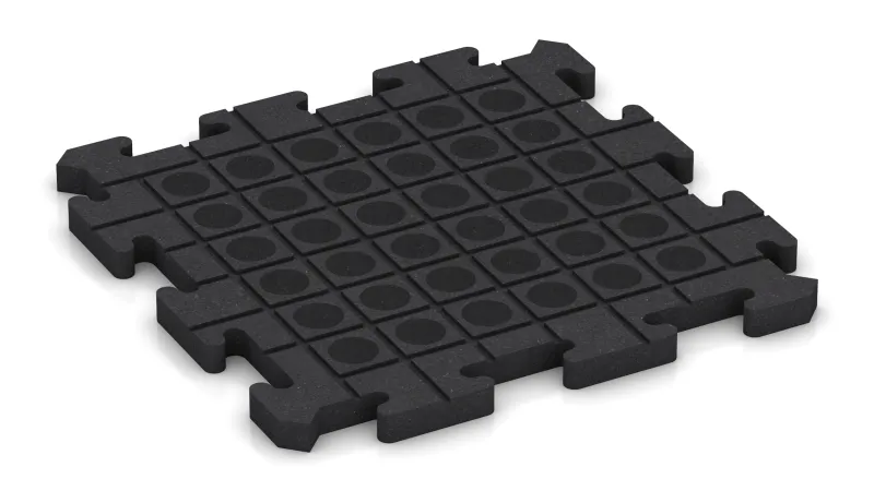 Quadratisch angeordnete Drainagekanäle und Kuppeln