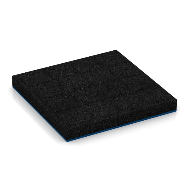 Aufsicht auf die Unterseite, also die Bodenseite von WARCO-Formteil 6268 - Piastrella antitrauma – 180 cm im Format 50 x 50 x 6 cm.
