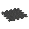 Aufsicht auf die Unterseite, also die Bodenseite von WARCO-Formteil 6890 - Fitness Max Floor System im Format 98 x 98 x 2,8 cm.